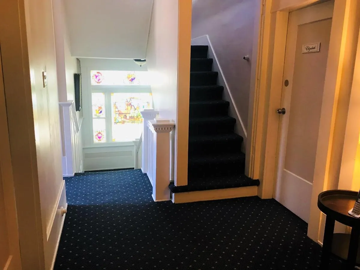 Windsor Guest House Vancouver