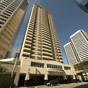 International 3*, YYC Canadá